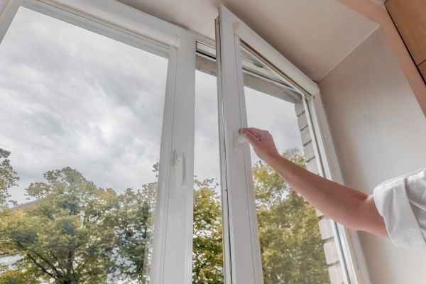 Cost of Vinyl Window Repair in New Albany