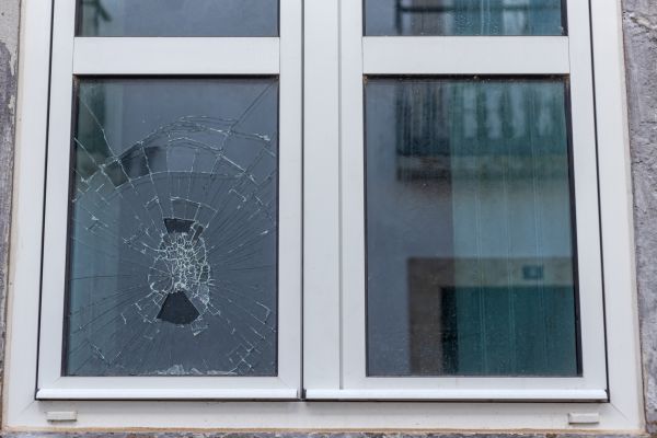 Cost of Window Glass Repair in New Albany